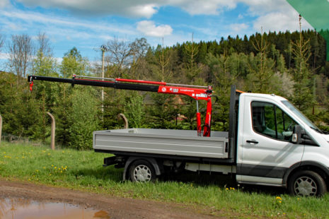 Hydraulická ruka na nákladní auto