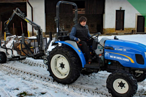 Traktor pro vyvážecí i další práce