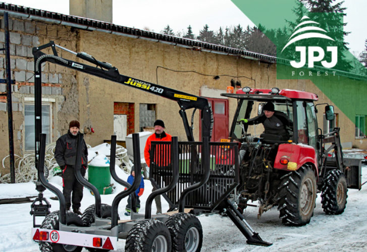 Traktror Belarus a vyvážečka Vahva Jussi 3000_420