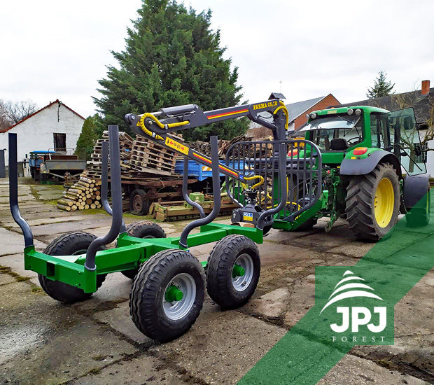 Vyvážečka Farma CT 4,6-7 a John Deere