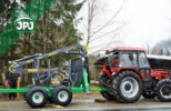 Traktor Zetor a vyvážečka FARMA