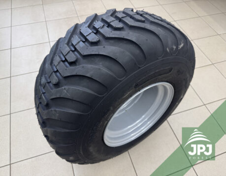 Pneu včetně disku 300/65-12